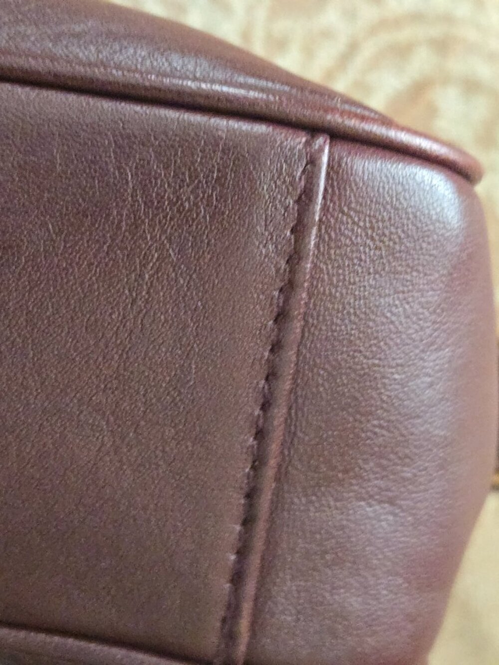 Classic Etienne Aigner Leather Crossbody/Camera Bag - Burgundy - EUC - Picture 6 of 6
